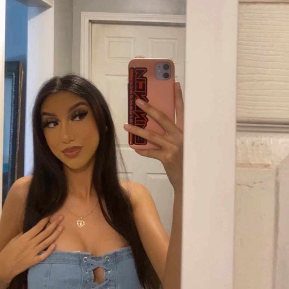 Meet your Posher, Serena